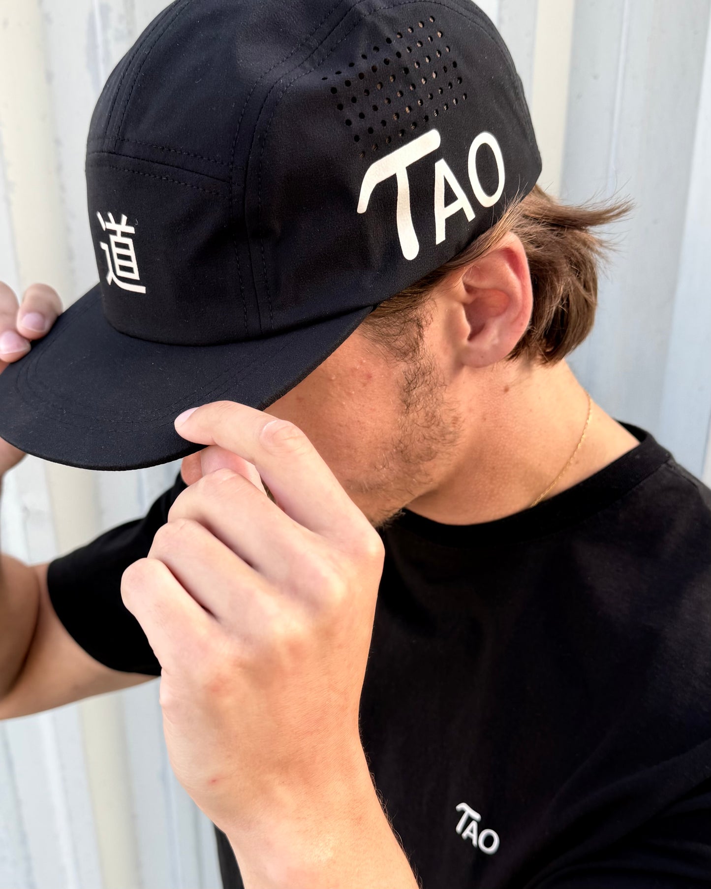 Tao Hybrid Running Cap